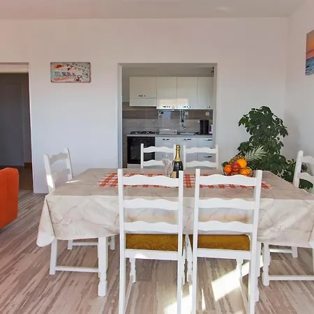 Nella Apartment