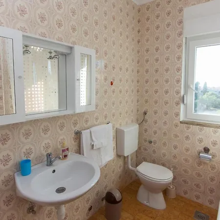 Apartment Nella *